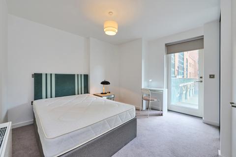 2 bedroom flat for sale, Waterford Court, 7 Turnberry Quay, London