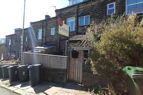 3 bedroom terraced house for sale, High Street, Thornton