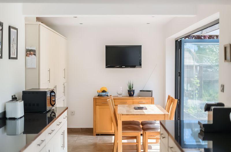 Kitchen Diner angle