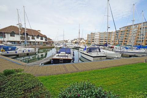 3 bedroom ground floor flat for sale, Oyster Quay, Portsmouth PO6