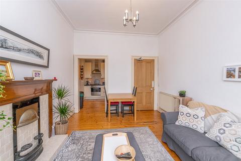 2 bedroom flat for sale, 13/4 Dunedin Street, Edinburgh, EH7