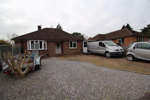 2 bedroom detached bungalow for sale, Bridge Close, Bursledon, Southampton, SO31