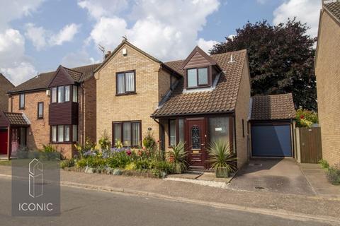 4 bedroom detached house for sale, Cameron Green, Taverham, Norwich.