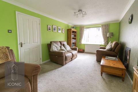 16 Cameron Green, Taverham, Norwich, NR8 6UA