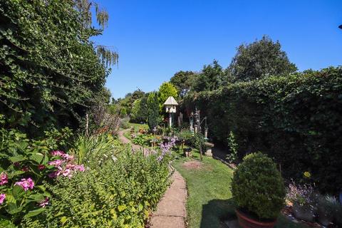 2 bedroom terraced house for sale, East Stourmouth