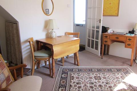 2 bedroom end of terrace house for sale, Middle Deal