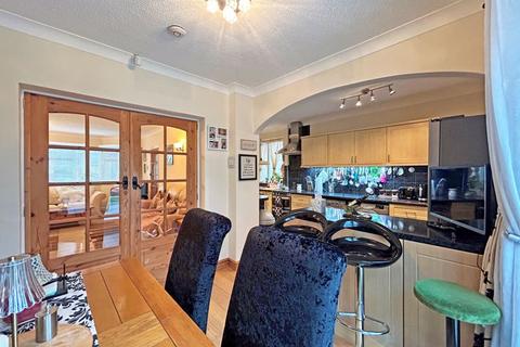 3 bedroom semi-detached house for sale, Hydes Road, West Bromwich