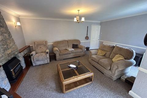 3 bedroom semi-detached house for sale, Whinacres, Conwy