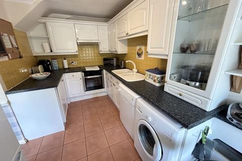 3 bedroom semi-detached house for sale, Whinacres, Conwy