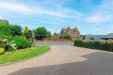 4 bedroom detached house for sale, Oakhurst Road, Sutton Coldfield B72