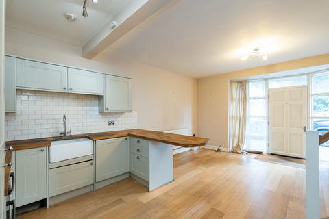 2 bedroom ground floor maisonette for sale, Dawes Green, Leigh