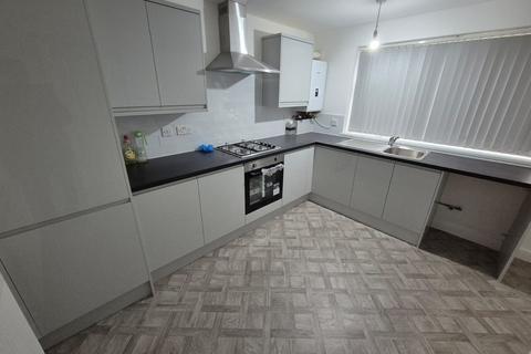 2 bedroom apartment to rent, Whetstone Close, Birmingham B15