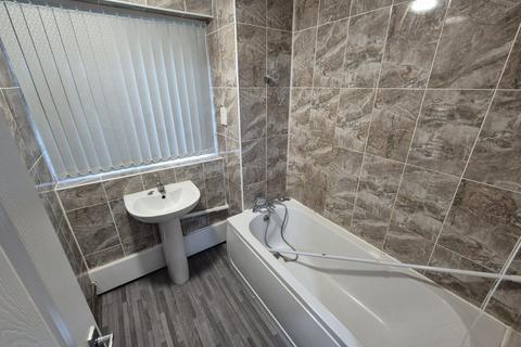 2 bedroom apartment to rent, Whetstone Close, Birmingham B15