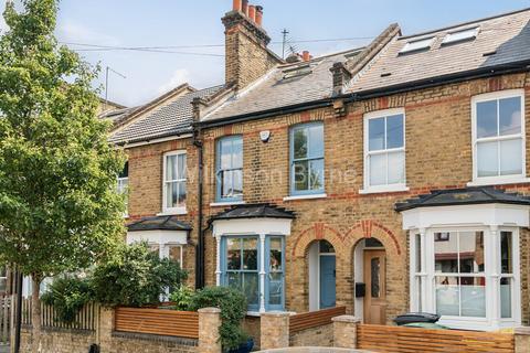 28 Richmond Road, Bounds Green, London, N11 2QR