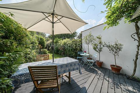 28 Richmond Road, Bounds Green, London, N11 2QR