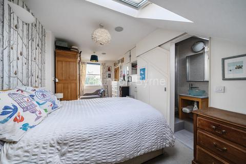 28 Richmond Road, Bounds Green, London, N11 2QR