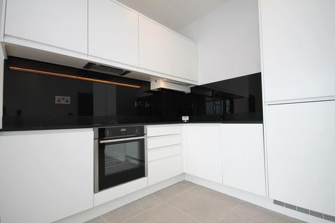 2 bedroom apartment to rent, WOLSEY ROAD, ESHER KT10