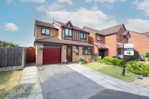 4 bedroom detached house for sale, Deepdale, Leigh WN7 3EG