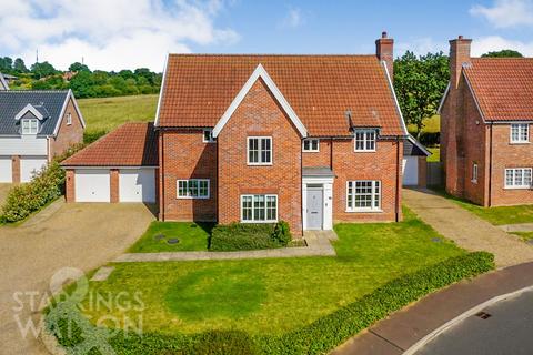 5 bedroom detached house for sale, Broomefield Road, Stoke Holy Cross, Norwich