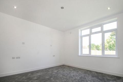 2 bedroom flat to rent, Mala Court, Kenton Road, Harrow, Middlesex