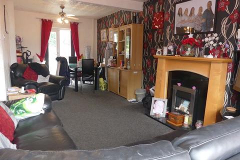 17 Lichens Crescent, Oldham, OL8 2NS