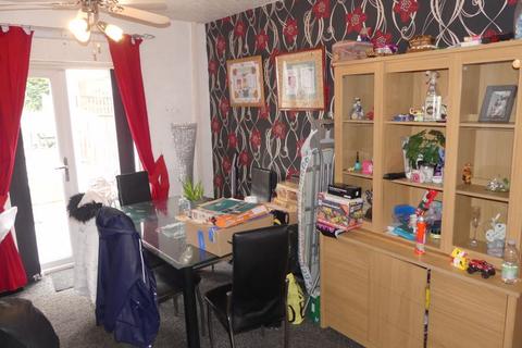 17 Lichens Crescent, Oldham, OL8 2NS