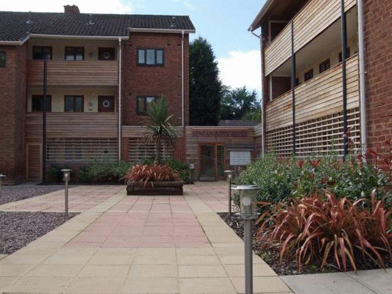 Ferncliffe Road, Harborne... 1 bed apartment £750 pcm (£173 pw)