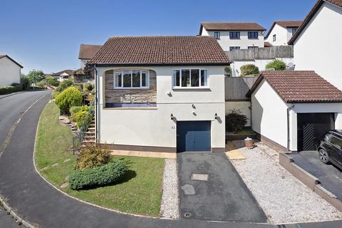 2 bedroom detached bungalow for sale, Valley Close, Teignmouth