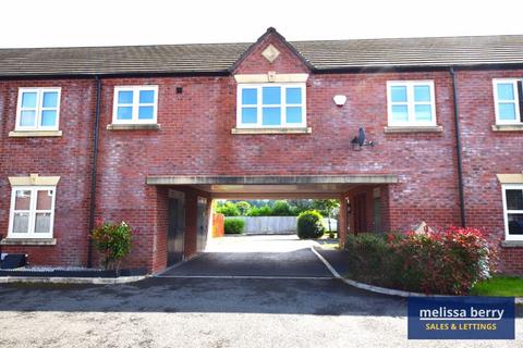 2 bed flat/apartment for rent in Whalley Close, Bury BL9