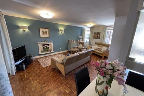 4 bedroom house for sale, Stansty Close,Wrexham