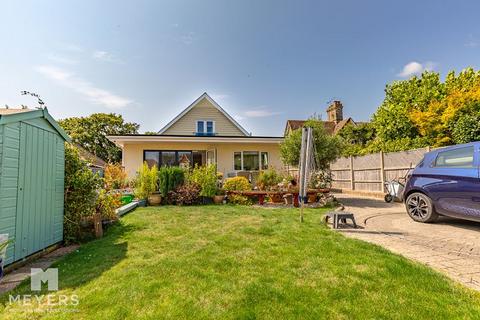 5 bedroom bungalow for sale, Lake Road, Poole BH15