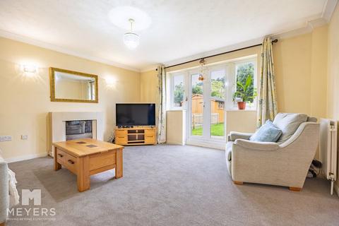 4 bedroom detached house for sale, Sandringham Close, Muscliff, BH9