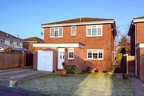 4 bedroom detached house for sale, Sandringham Close, Muscliff, BH9