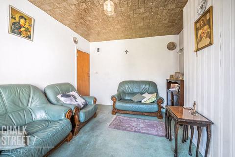 197 Ballards Road, Dagenham, RM10 9AR