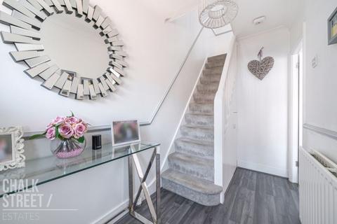 70 Birch Crescent, Hornchurch, RM11 2NJ