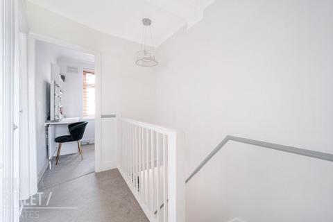 70 Birch Crescent, Hornchurch, RM11 2NJ