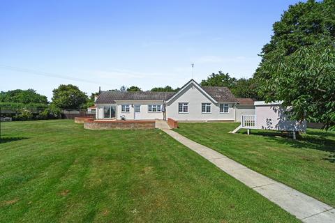 4 bedroom detached bungalow for sale, Rectory Road, Weeley Heath