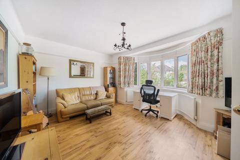 8 Southwood Avenue, Coulsdon, CR5 2DT