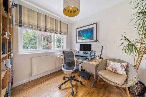8 Southwood Avenue, Coulsdon, CR5 2DT