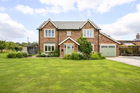 4 bedroom detached house for sale, Moss Lane, Leyland PR26