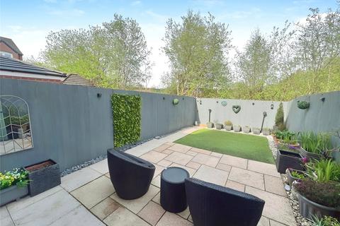 6 Baldwins Close, Royton, Oldham, OL2 5FG