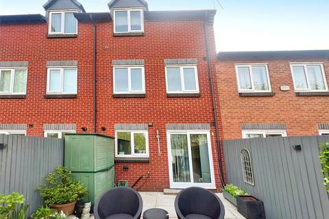 6 Baldwins Close, Royton, Oldham, OL2 5FG