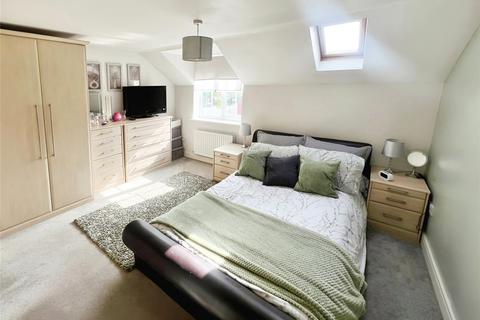 6 Baldwins Close, Royton, Oldham, OL2 5FG