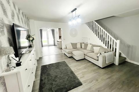 11 Johnstone Close, Oldham, OL1 2QE