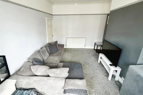 199 Copster Hill Road, Oldham, OL8 3DD