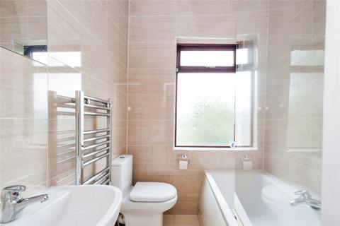 25 Chamber Road, Shaw, Oldham, OL2 7AR