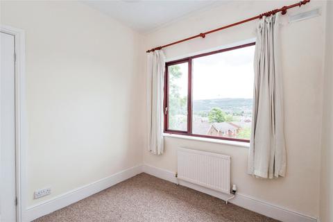 25 Chamber Road, Shaw, Oldham, OL2 7AR