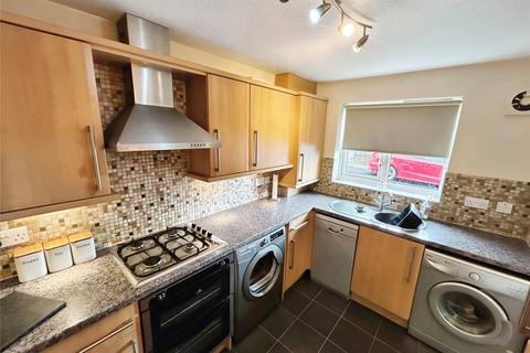 3 bedroom semi-detached house to rent, Flaxman Rise, Greater Manchester OL1