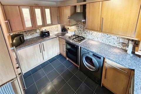 3 bedroom semi-detached house to rent, Flaxman Rise, Greater Manchester OL1