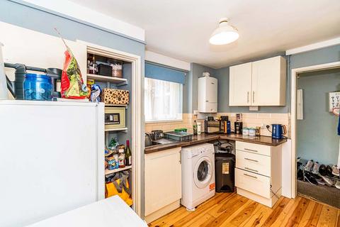 2 bedroom flat for sale, Warburton Close, Hampshire SO19